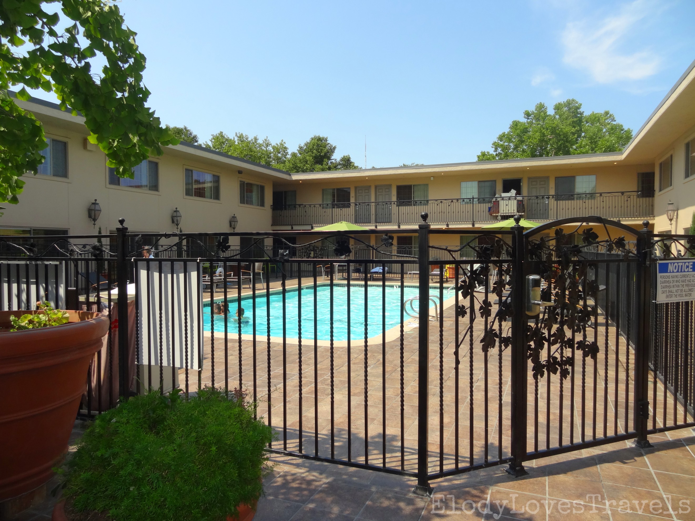 PicsArt_02-18-02.12.31